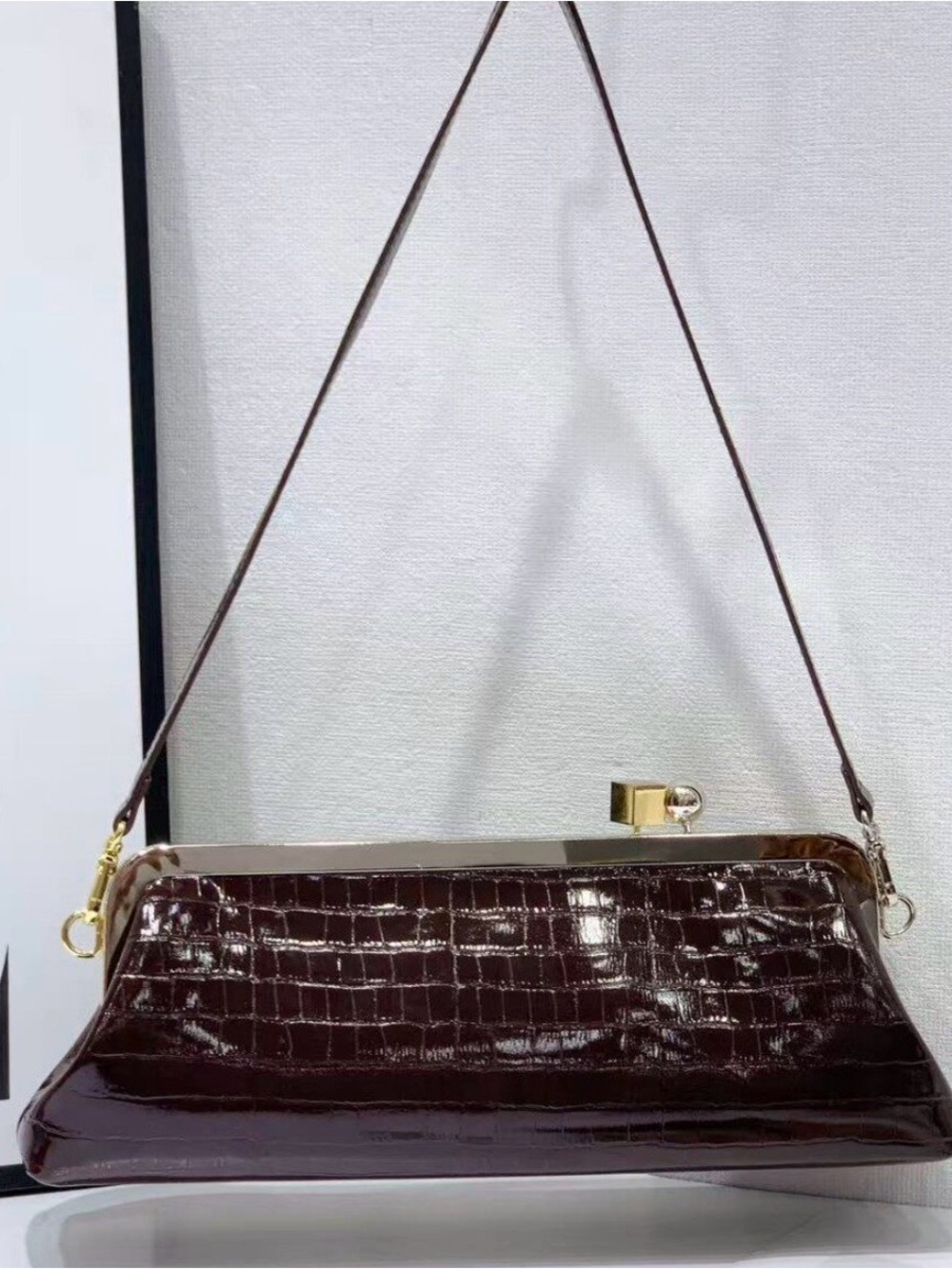 Croc-Texture Frame cowhide Shoulder Bag in Black, Red wine, white and Brown - Picture 2 of 9